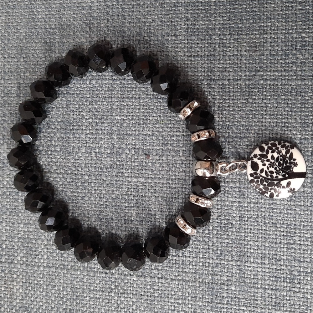 Bracelet Black Crystal Tree of Life Charm Stretch Elastic Strength Symbol Pretty